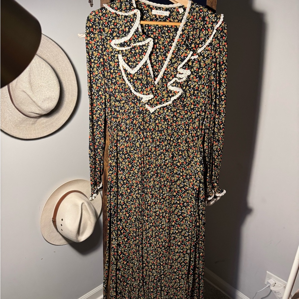 Doen Black Floral Long Sleeve Dress